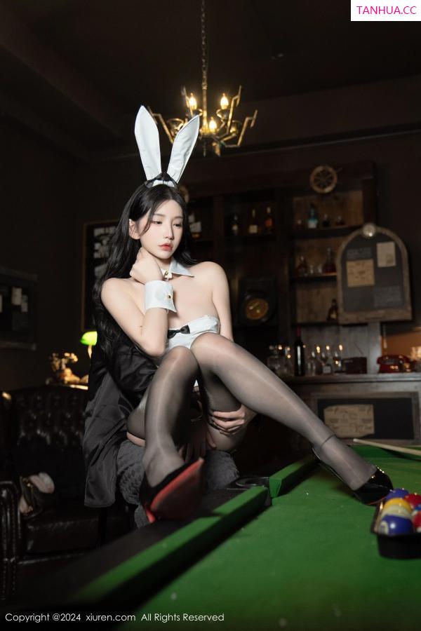 周于希dummy  [XiuRen]高清写真图 2024.03.29 No.8318 周于希Sally 性感兔女郎第4张图片